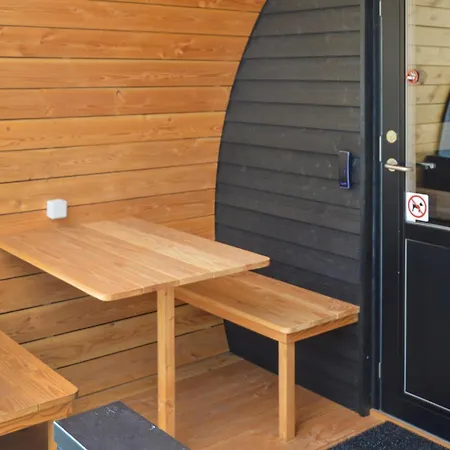 Awesome In Nrre Nebel With Wifi Apartment